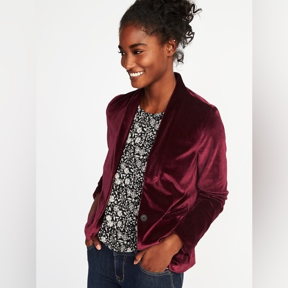 Old Navy Plush Velvet Blazer in Burgundy